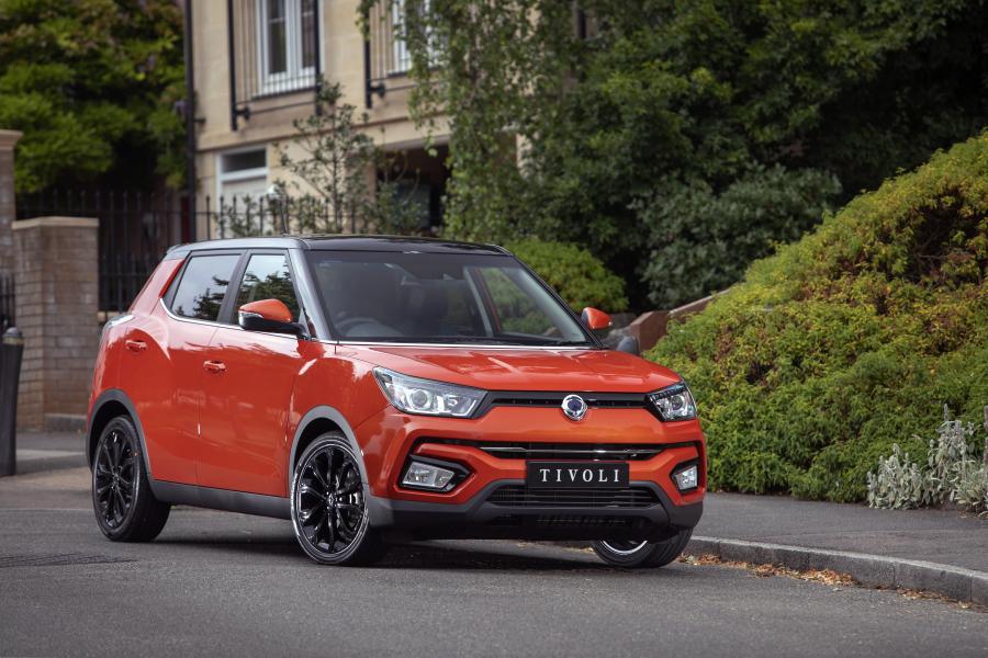 SsangYong Tivoli LE 2019 года  (UK) (фото 17 из 34)
